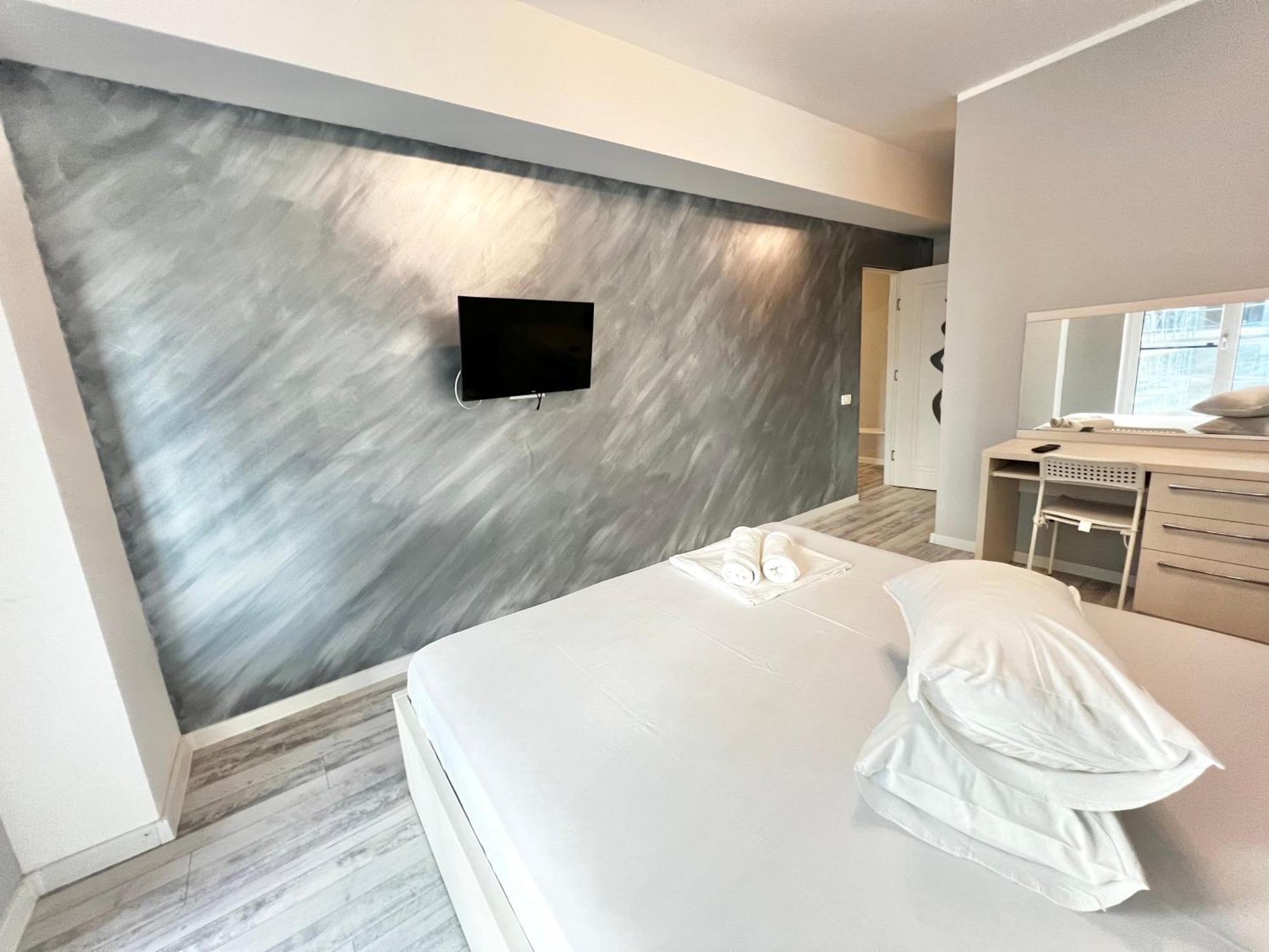 Grand Mamaia Lake Apartments Konstanca Zewnętrze zdjęcie